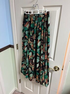 Christian Siriano tropical maxi skirt S, excellent preowned condition